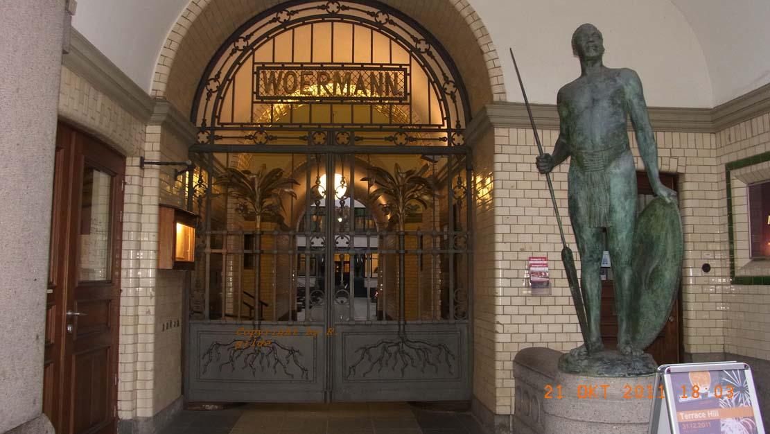 535706110 DE HH Afrikahaus n OstWeststr